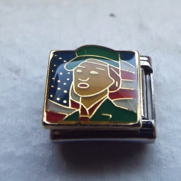 Female Army soldier enamel 9mm stainless steel Italian charm bracelet link new - Picture 1 of 2